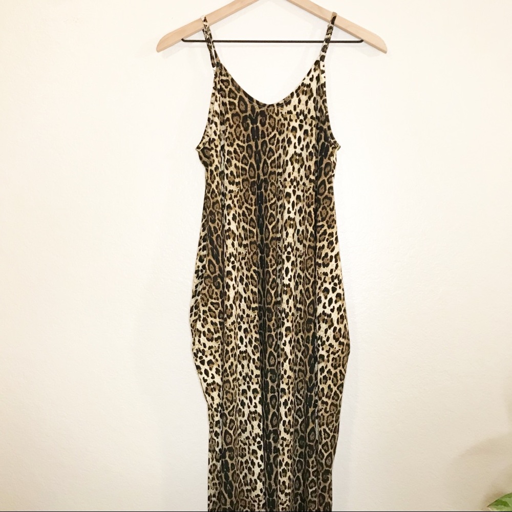 •SOLD• Leopard print maxi dress - Picture 5 of 7